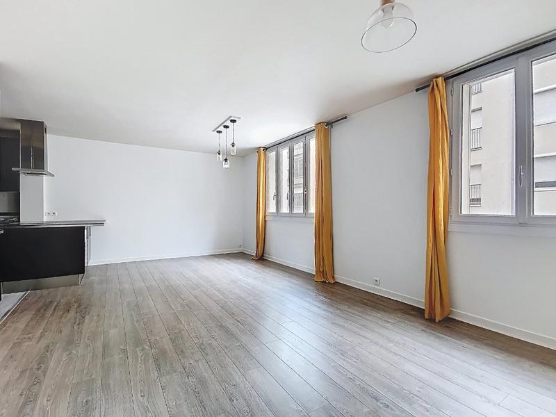 Appartement - 79 m² - 4 pièces