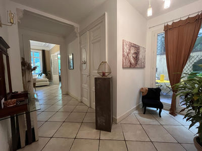 Appartement - 140 m² - 4 pièces