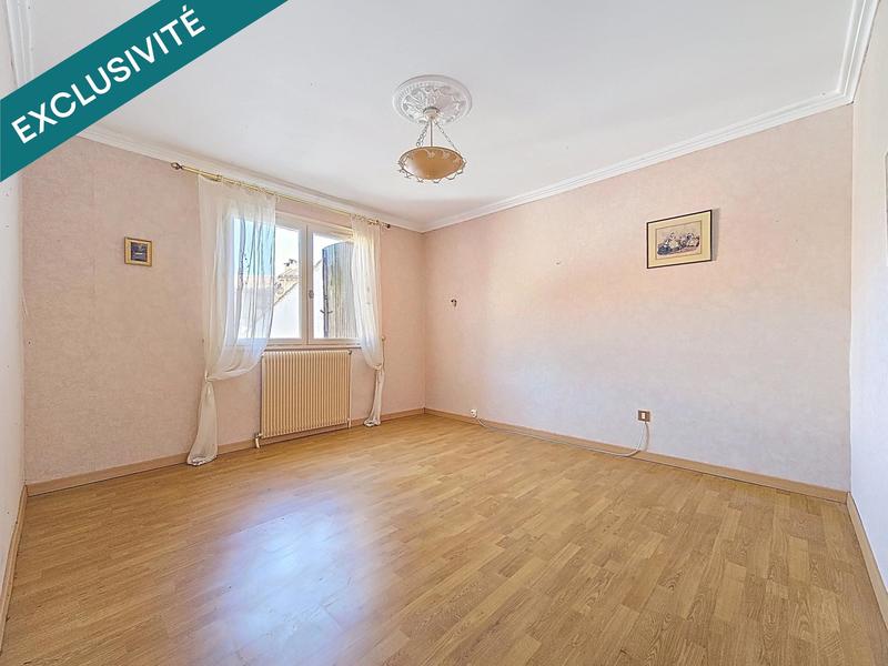 Maison - 227 m² - 9 pièces