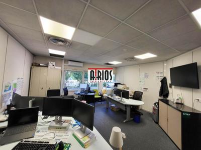 Local d'activité / Entrepôt - 780 m²