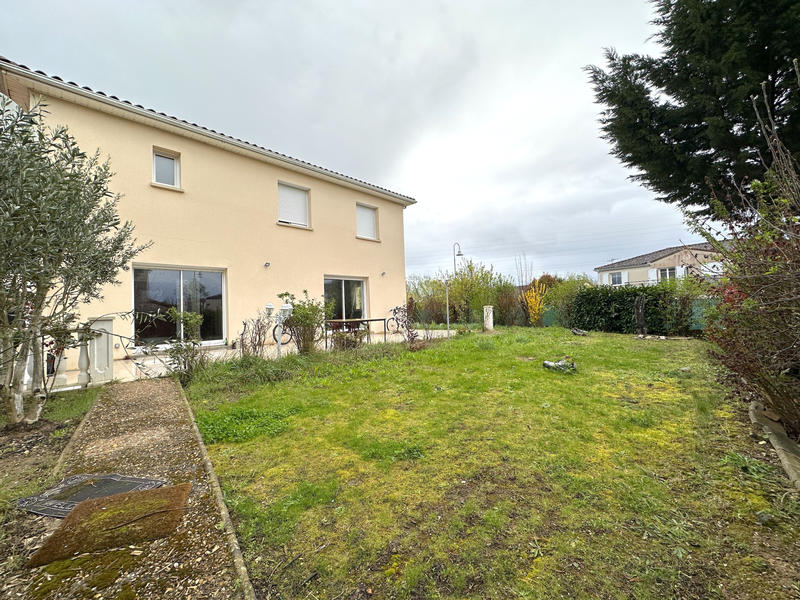 Maison - 207 m² - 10 pièces