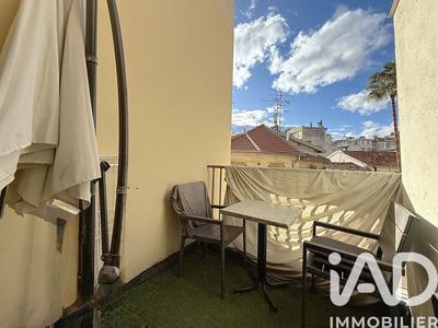 Maison - 180 m² - 8 pièces