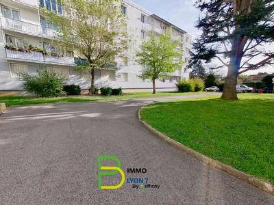 Appartement - 86 m² - 4 pièces