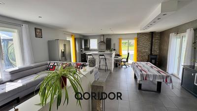 Maison - 103 m² - 5 pièces