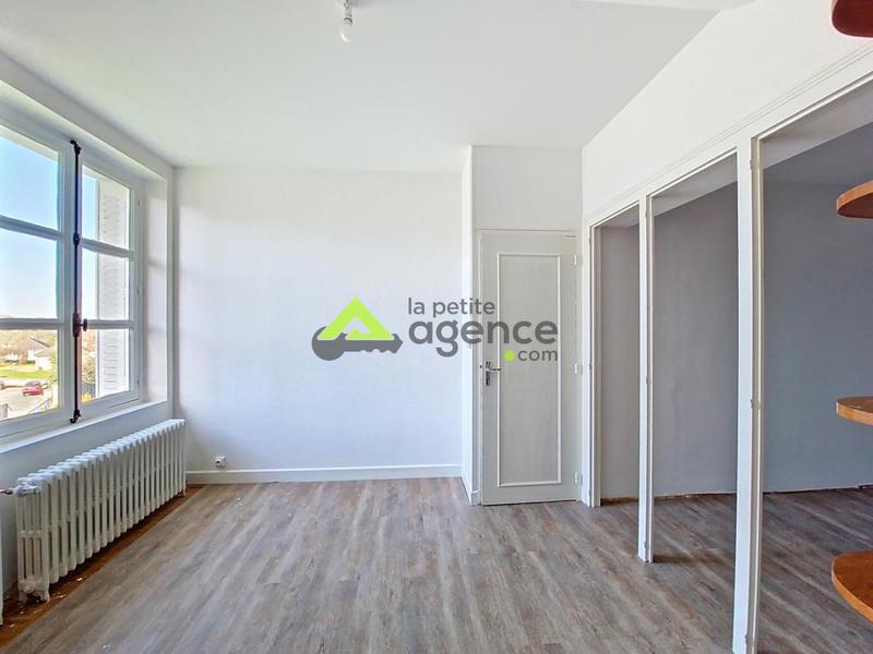 Maison - 275 m² - 10 pièces