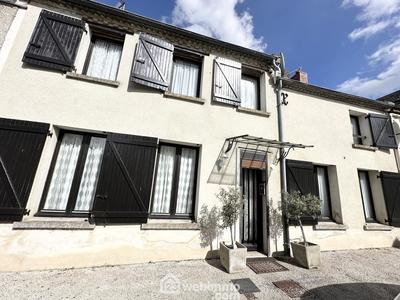 Maison - 138 m² - 6 pièces