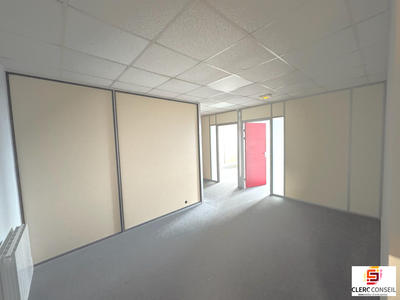 Bureau - 180 m²