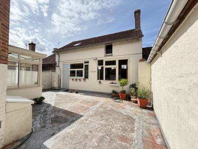 Maison de bourg - 95 m² - 4 pièces