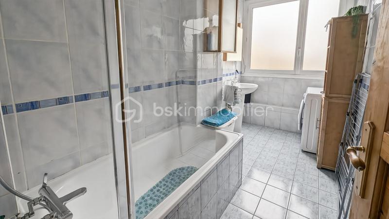 Appartement - 97 m² - 5 pièces