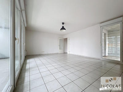 Appartement - 84 m² - 4 pièces
