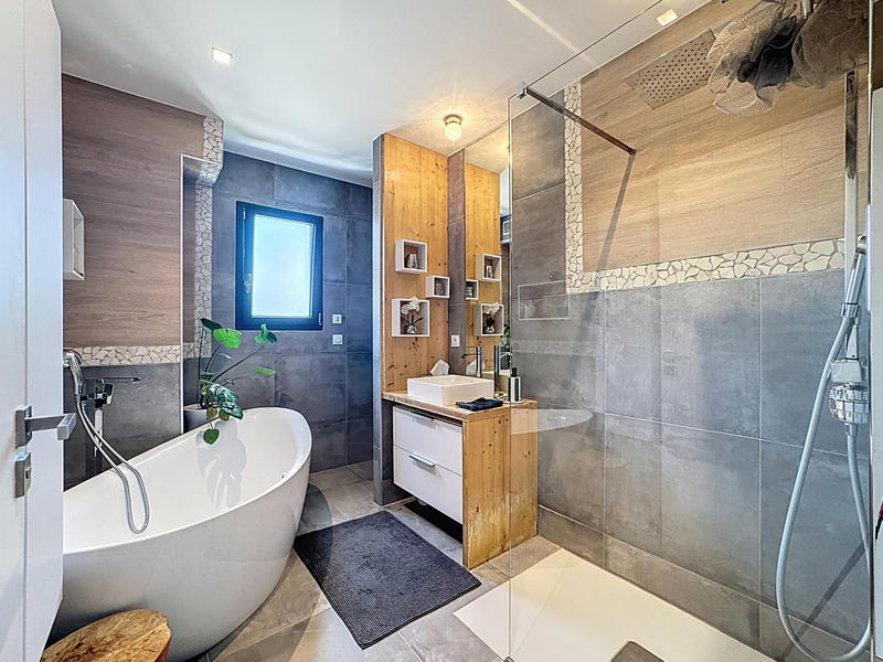 Maison - 107 m² - 5 pièces