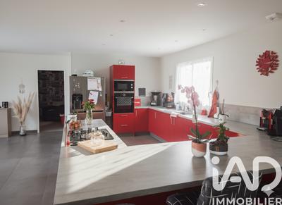 Maison - 150 m² - 6 pièces