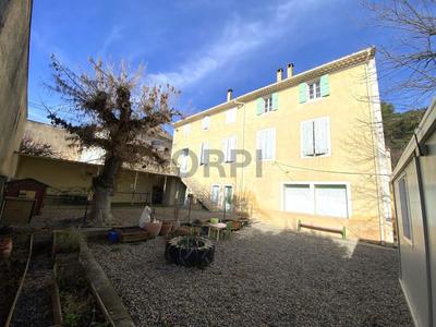 Maison - 152 m² - 5 pièces