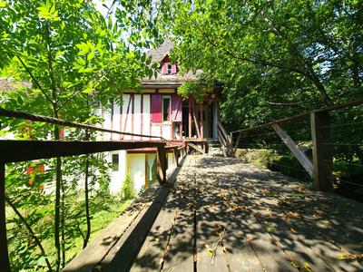Moulin - 125 m² - 5 pièces