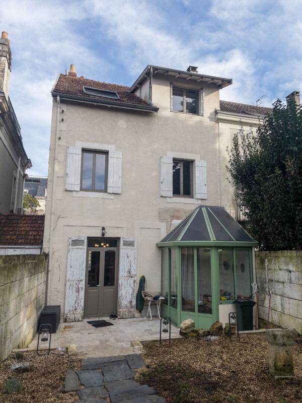 Maison - 198 m² - 9 pièces