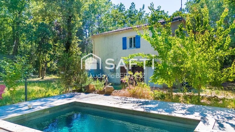 Maison - 88 m² - 4 pièces