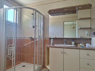 Maison traditionnelle - 168 m² - 10 pièces