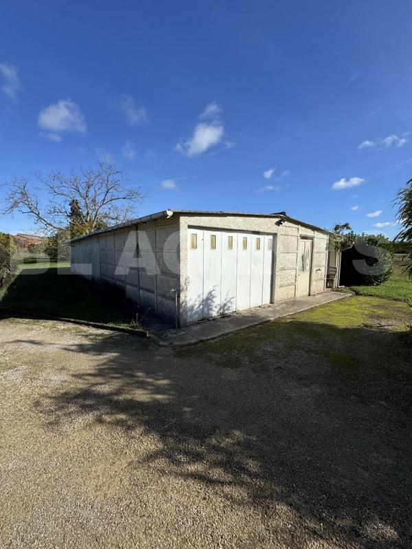 Maison traditionnelle - 187 m² - 6 pièces