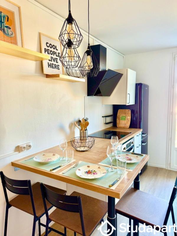 Chambre - 12 m² - 1 pièce