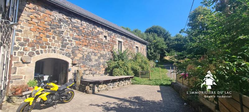 Maison en pierre - 221 m² - 9 pièces