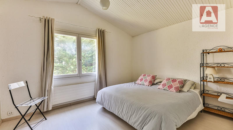 Maison - 198 m² - 7 pièces