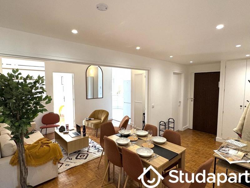 Chambre - 10 m² - 1 pièce