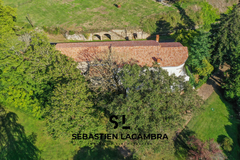 Propriété - 328 m² - 10 pièces