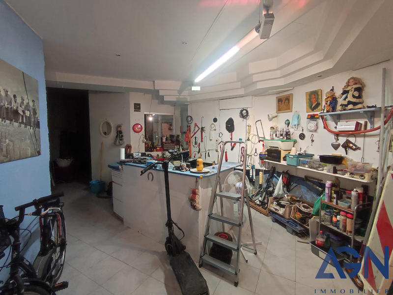 Maison - 180 m² - 5 pièces