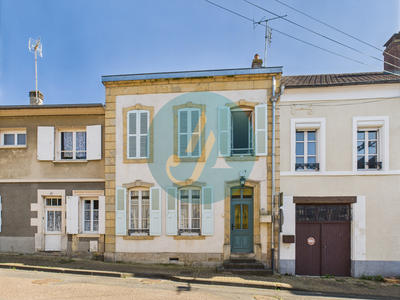 Maison - 169 m² - 7 pièces