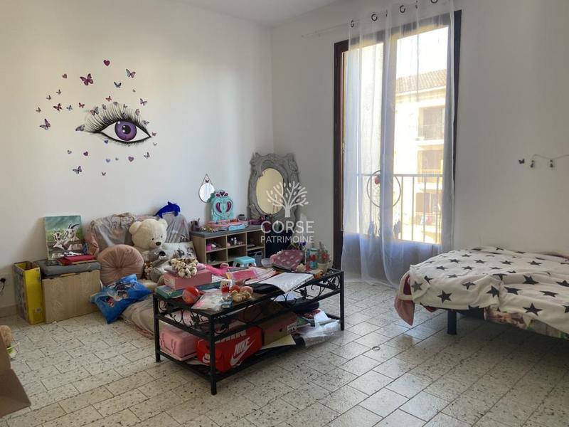 Appartement - 109 m² - 4 pièces