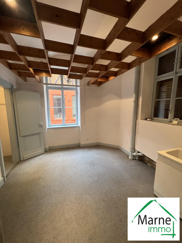 Local d'activités - 70 m²