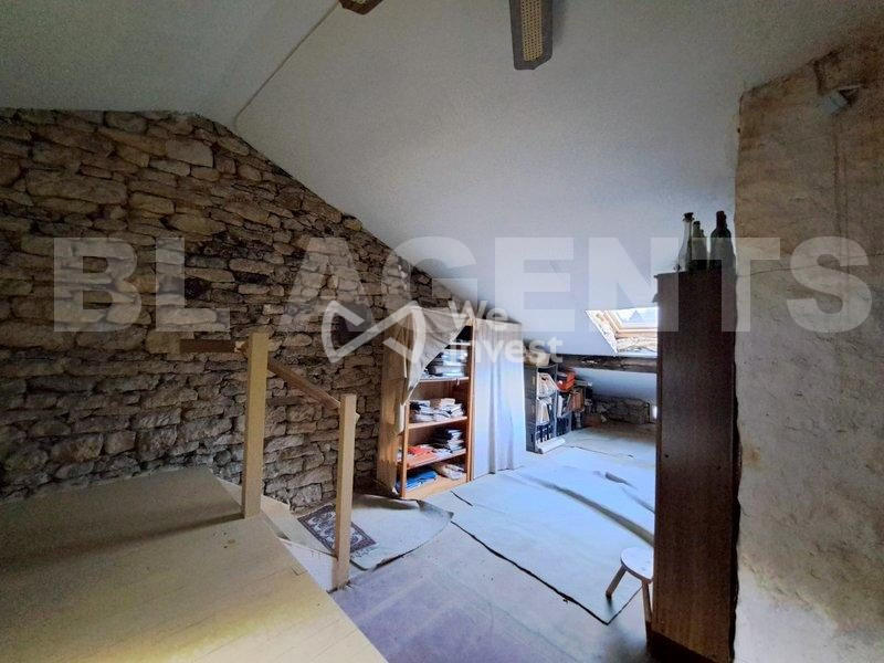 Maison - 300 m² - 7 pièces