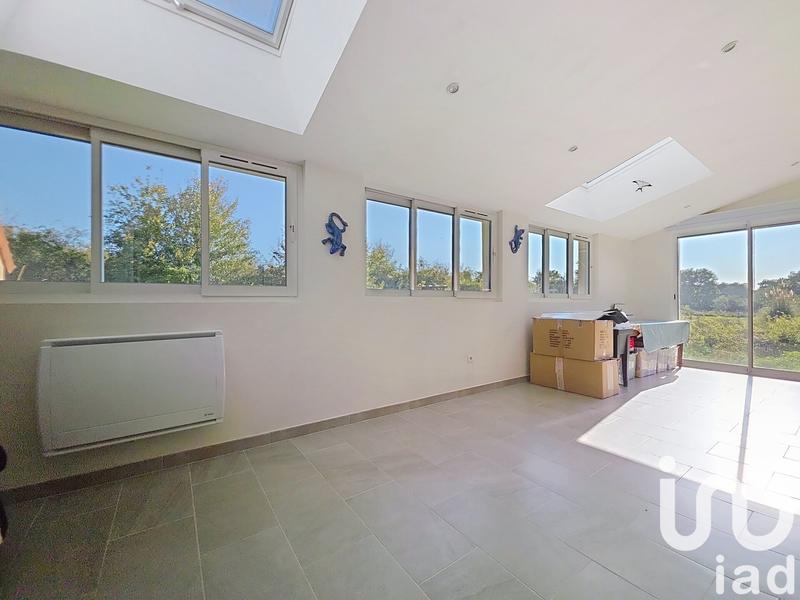 Maison - 232 m² - 8 pièces