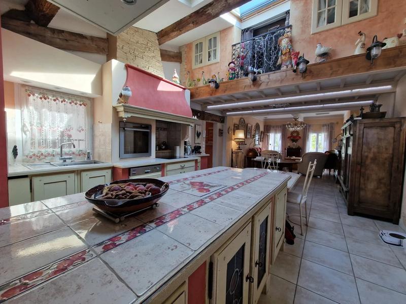 Appartement - 125 m² - 5 pièces