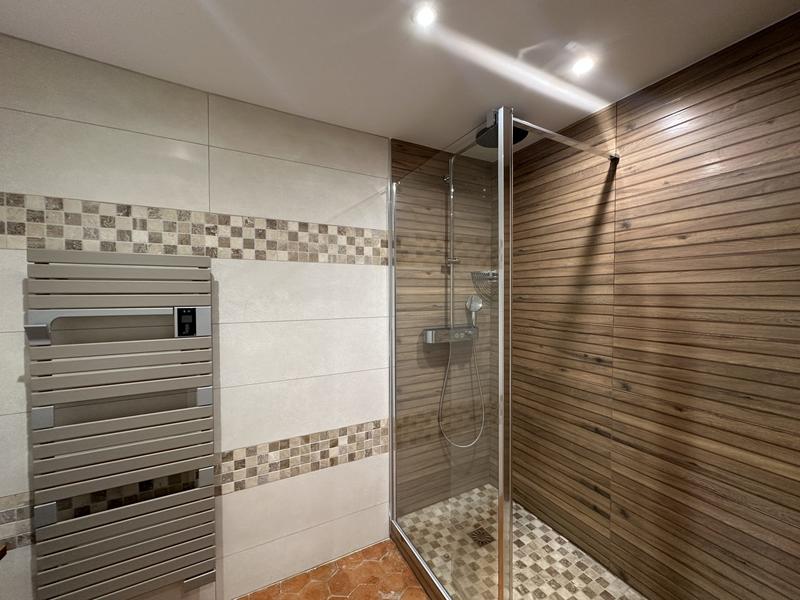 Maison - 270 m² - 8 pièces