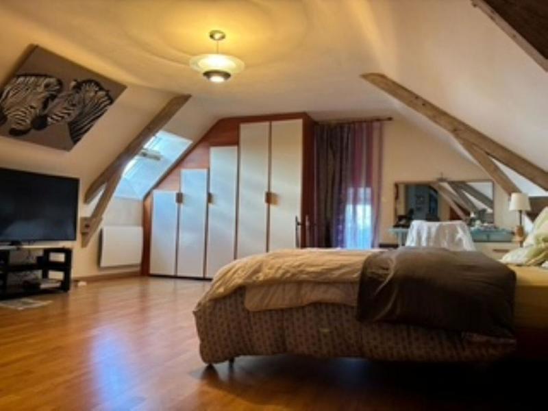 Propriété - 194 m² - 5 pièces
