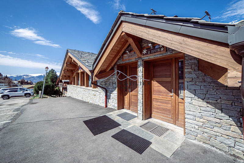 Châlet - 300 m² - 11 pièces