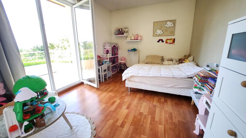 Maison - 220 m² - 5 pièces