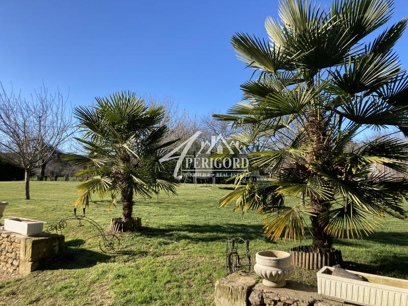 Maison ancienne - 360 m² - 13 pièces