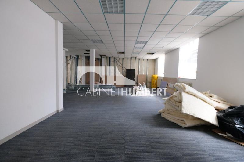 Local d'activités - 215 m²