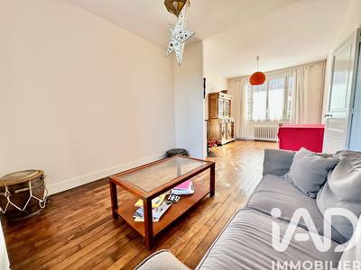 Maison - 74 m² - 5 pièces