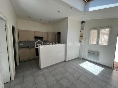 Immeuble - 140 m² - 7 pièces