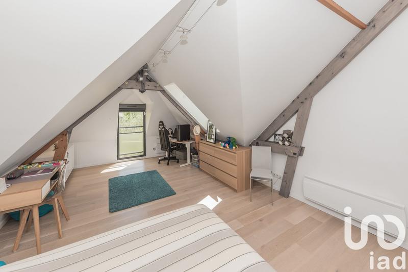 Maison - 225 m² - 8 pièces