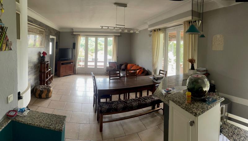 Maison - 171 m² - 8 pièces