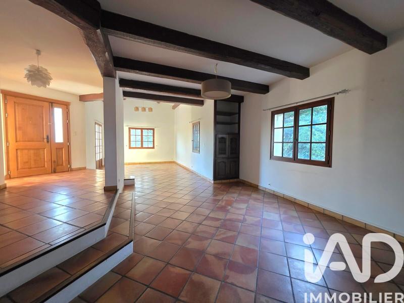 Maison - 138 m² - 5 pièces