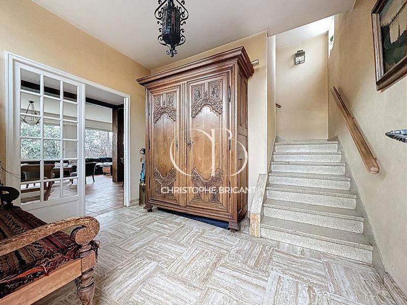 Maison - 199 m² - 6 pièces