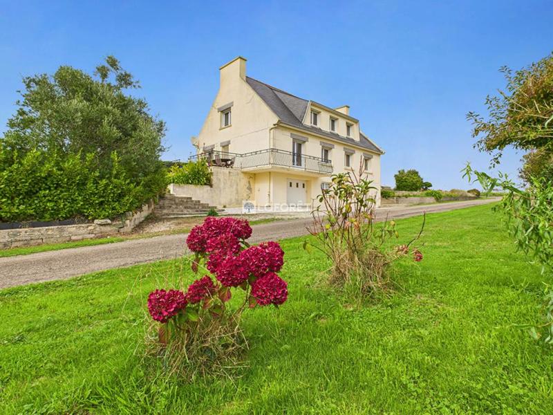 Maison - 191 m² - 8 pièces