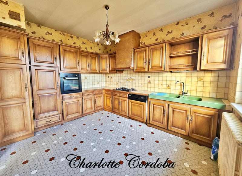 Maison - 92 m² - 4 pièces