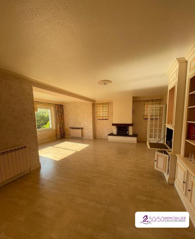 Maison - 170 m² - 7 pièces