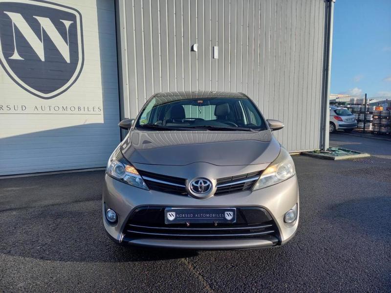 Toyota Verso 112 Ch d-4d SkyView - Garantie 6 Mois